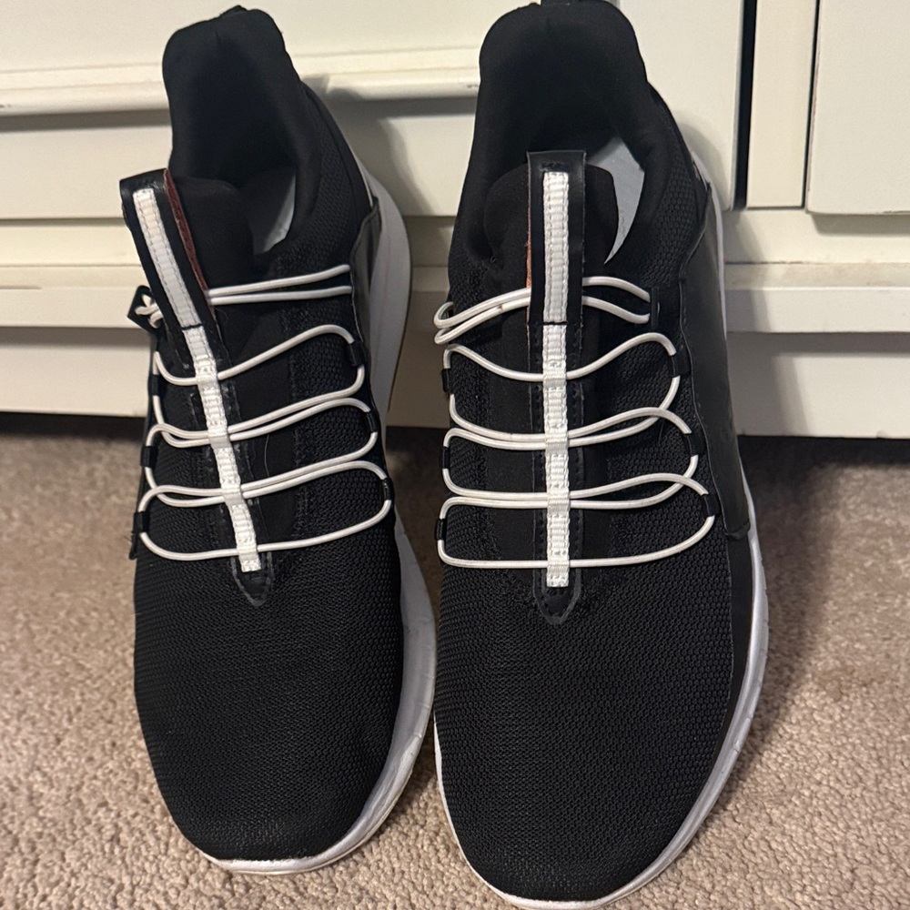 Saucony Women's Black White Athletic Sneakers with Orange Accent - Picture 2 of 3